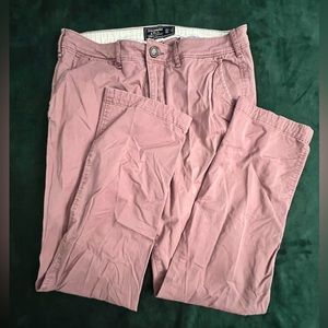 Abercrombie & Fitch chinos in light red